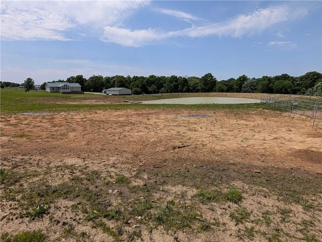 470 SW 850 Road, Chilhowee, MO 64733