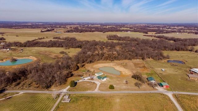 470 SW 850 Road, Chilhowee, MO 64733