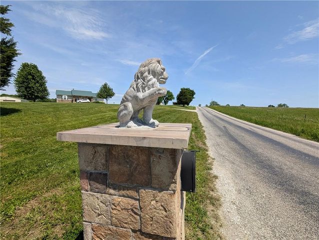 470 SW 850 Road, Chilhowee, MO 64733