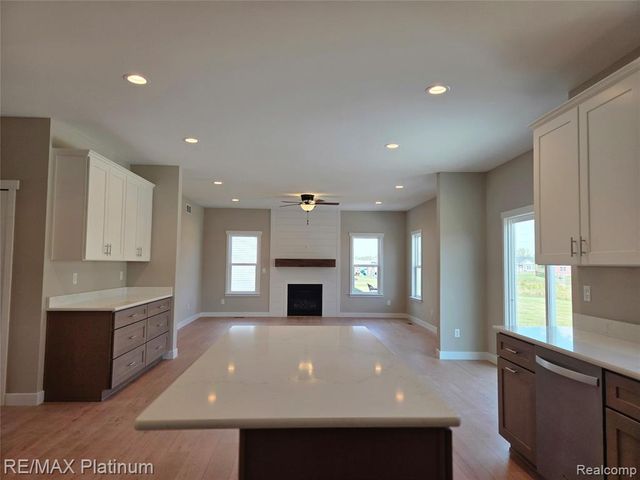 6227 Brook Stone Lane, Linden, MI 48451