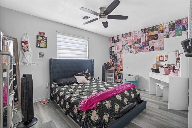 21100 N Miami Ave, Miami Gardens, FL 33169