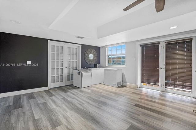 21100 N Miami Ave, Miami Gardens, FL 33169