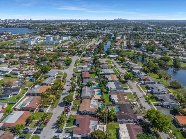 21100 N Miami Ave, Miami Gardens, FL 33169