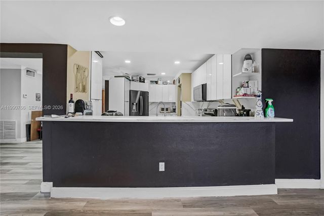 21100 N Miami Ave, Miami Gardens, FL 33169