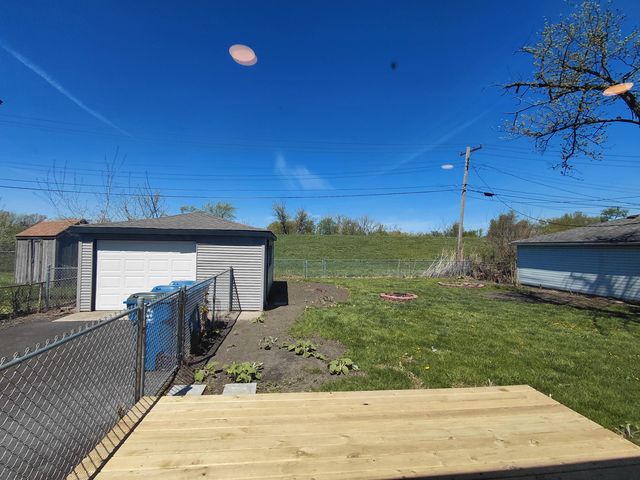 3217 North Drive, Highland, IN 46322