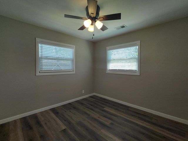 3217 North Drive, Highland, IN 46322