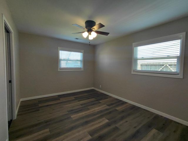 3217 North Drive, Highland, IN 46322