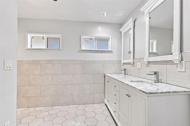 8320 Oakdale, Winnetka, CA 91306