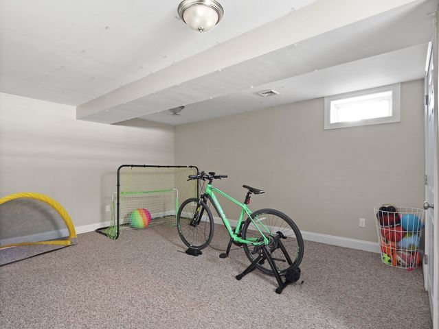 105-107 North St 105, Newton, MA 02460