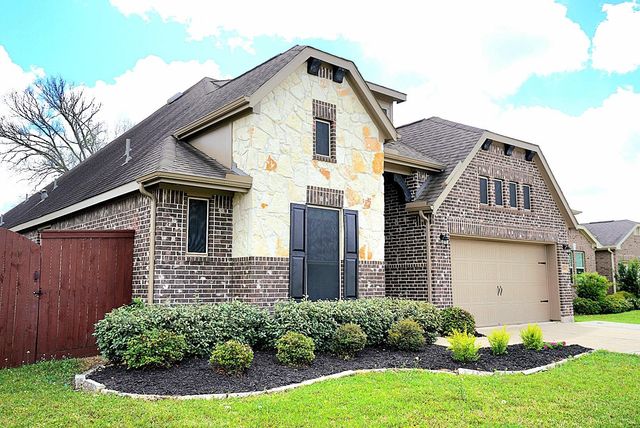 704 Shadow Bend, Richwood, TX 77531