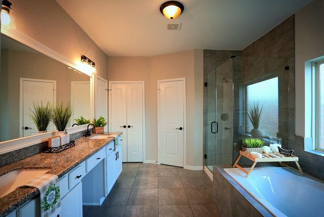 704 Shadow Bend, Richwood, TX 77531