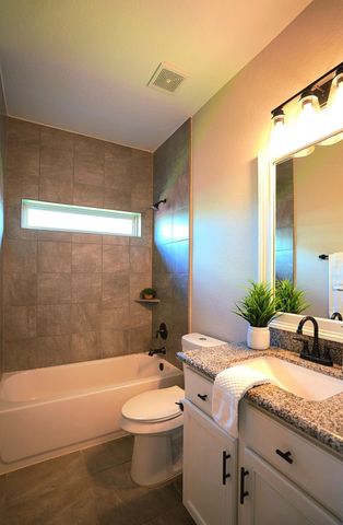 704 Shadow Bend, Richwood, TX 77531