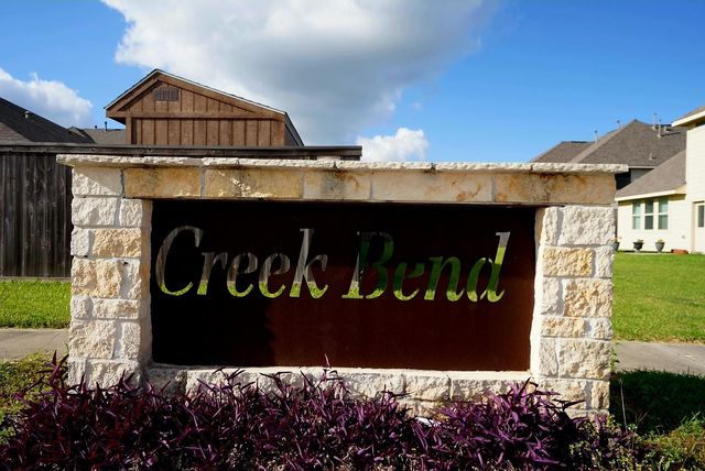 704 Shadow Bend, Richwood, TX 77531