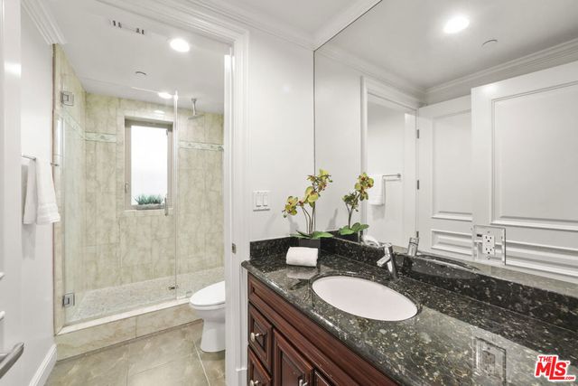 918 S Wooster Street 1, Los Angeles, CA 90035
