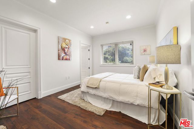 918 S Wooster Street 1, Los Angeles, CA 90035