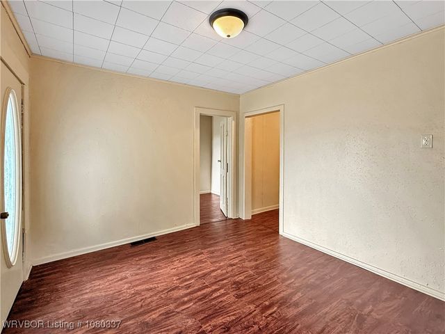 5022 Dora Road, Van Buren, AR 72956