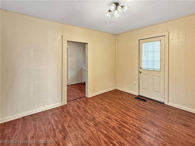 5022 Dora Road, Van Buren, AR 72956