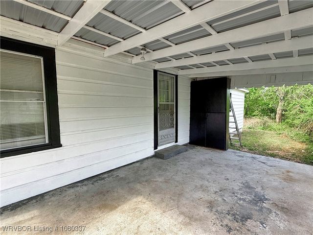 5022 Dora Road, Van Buren, AR 72956