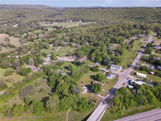5022 Dora Road, Van Buren, AR 72956