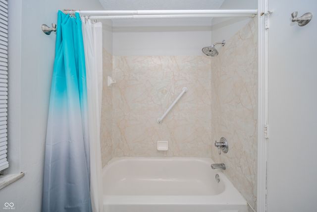 1601 Marborough Lane, Indianapolis, IN 46260