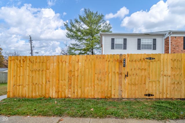 1601 Marborough Lane, Indianapolis, IN 46260