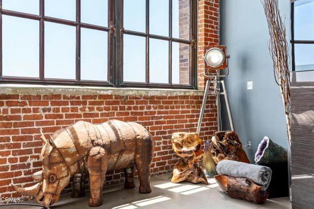 1850 Industrial Street 708, Los Angeles, CA 90021