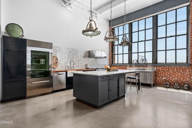 1850 Industrial Street 708, Los Angeles, CA 90021