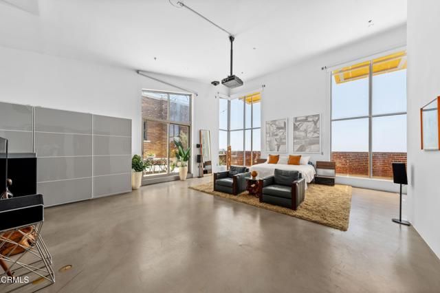 1850 Industrial Street 708, Los Angeles, CA 90021