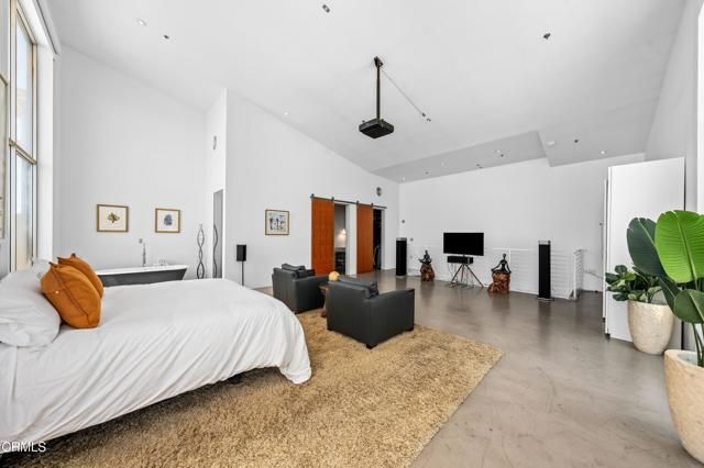 1850 Industrial Street 708, Los Angeles, CA 90021