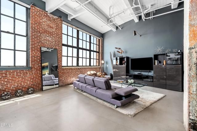 1850 Industrial Street 708, Los Angeles, CA 90021