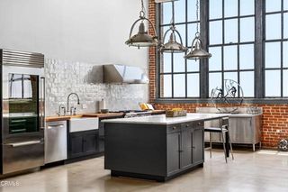 1850 Industrial Street 708, Los Angeles, CA 90021