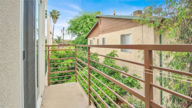 9237 Wakefield Avenue 11, Panorama City, CA 91402