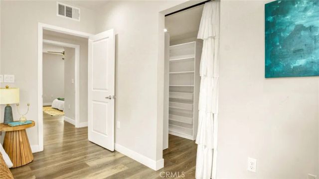 9237 Wakefield Avenue 11, Panorama City, CA 91402