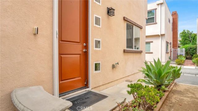 9237 Wakefield Avenue 11, Panorama City, CA 91402