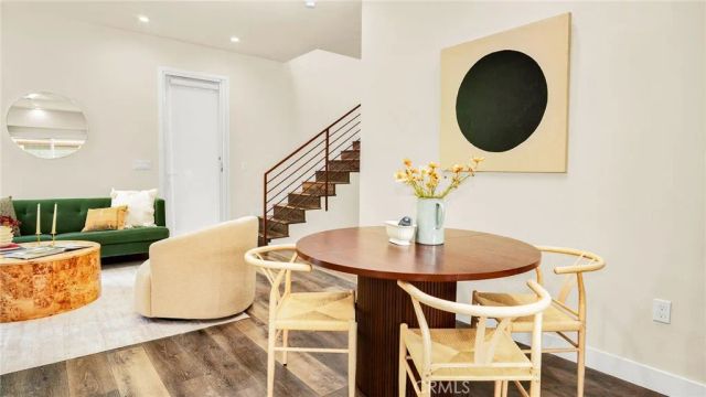 9237 Wakefield Avenue 11, Panorama City, CA 91402