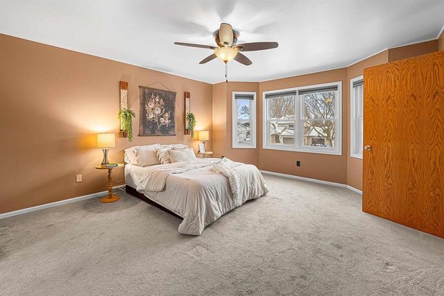 1150 LAAGER LANE, Oshkosh, WI 54902