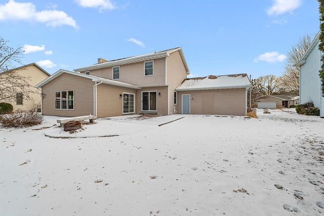 1150 LAAGER LANE, Oshkosh, WI 54902