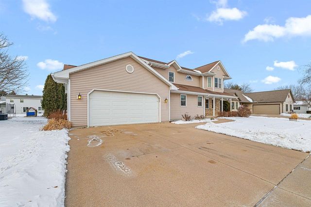 1150 LAAGER LANE, Oshkosh, WI 54902