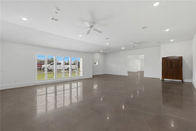 1589 County Road 252, Anderson, TX 77830