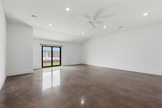 1589 County Road 252, Anderson, TX 77830