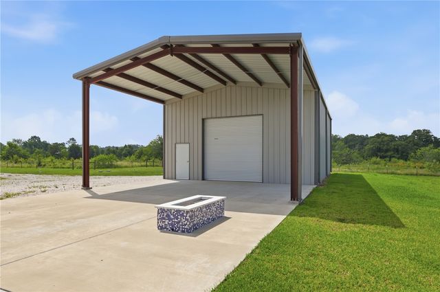 1589 County Road 252, Anderson, TX 77830