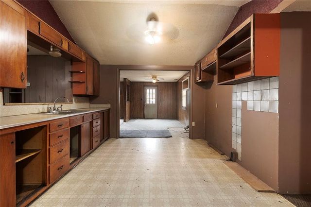 304 Ivy Street, Garden City, MO 64747