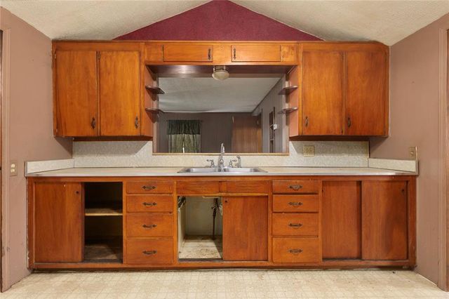 304 Ivy Street, Garden City, MO 64747