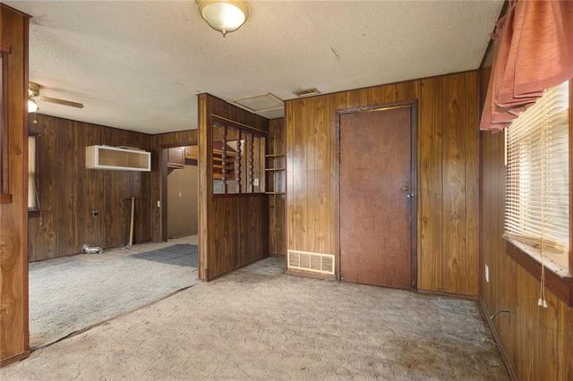 304 Ivy Street, Garden City, MO 64747