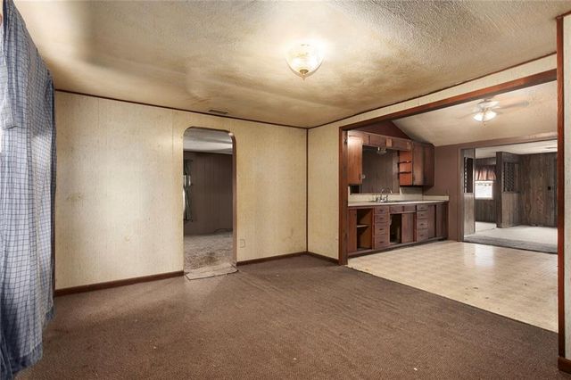 304 Ivy Street, Garden City, MO 64747