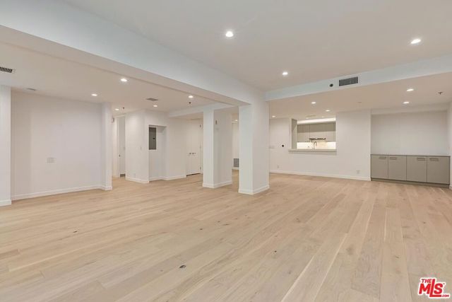 2142 Century Park Lane 102, Los Angeles, CA 90067