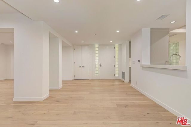 2142 Century Park Lane 102, Los Angeles, CA 90067