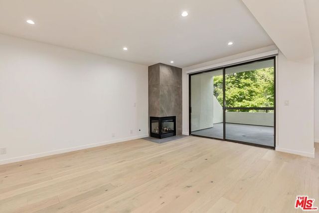 2142 Century Park Lane 102, Los Angeles, CA 90067