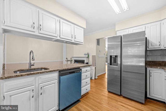 6016 ROCKTON CT, Centreville, VA 20121
