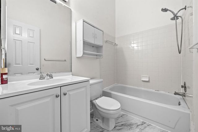 6016 ROCKTON CT, Centreville, VA 20121